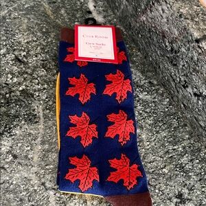 Club Room woman’s  Navy and Red Leaf Pattern Socks